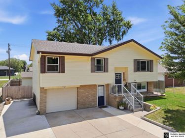 9940 N 147th Street, Waverly, NE 68462