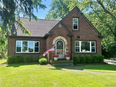 2255 Berg Road, Buffalo, NY 14218