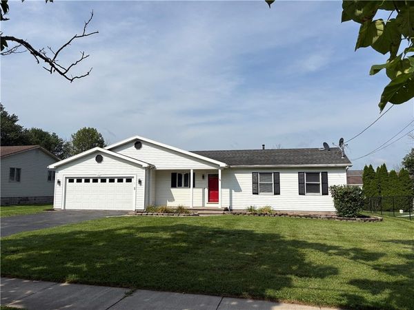 195 Island Cottage Road , Rochester, NY 14612