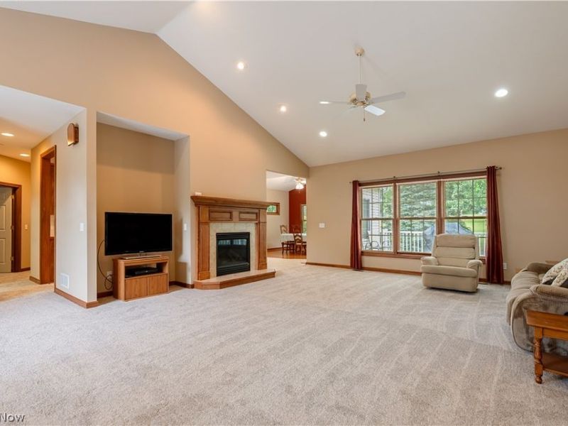 8025 Killeen Street NW, Massillon, OH 44646 Photo 4