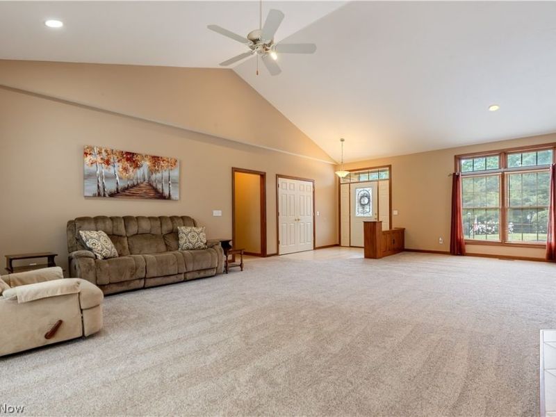 8025 Killeen Street NW, Massillon, OH 44646 Photo 6