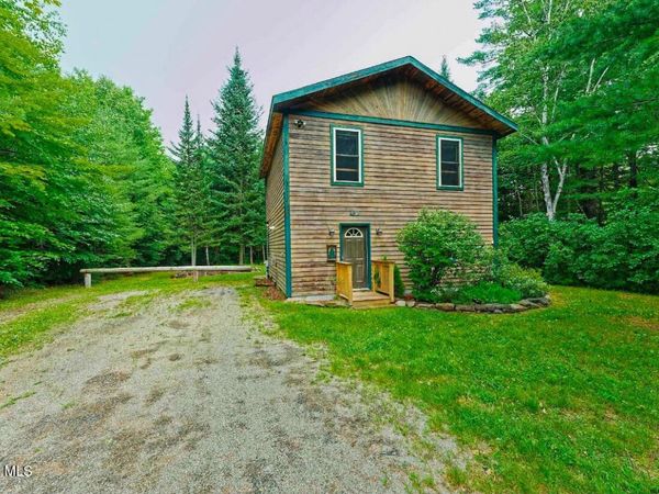4827 New York 8, Chestertown, NY 12817