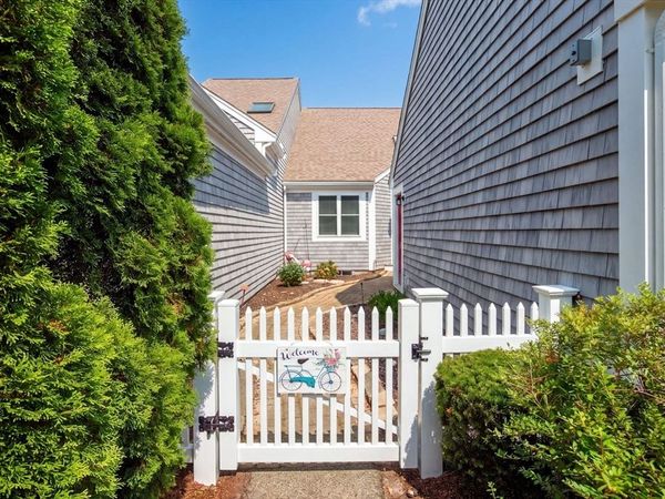 66 Holbeck Corner, Unit 66, Plymouth, MA 02360