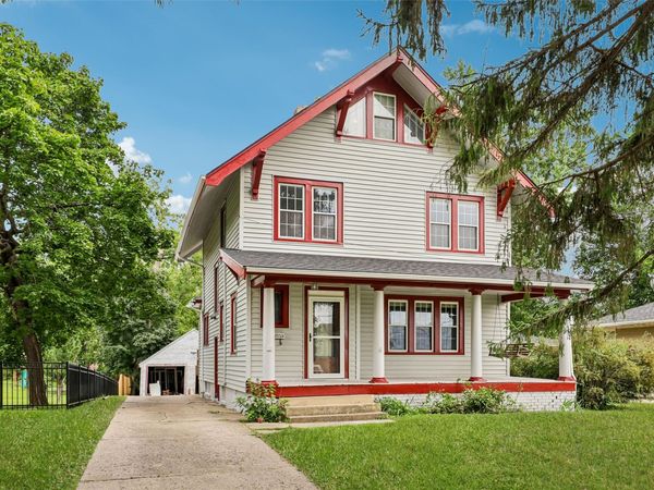 913 29th Street, Des Moines, IA 50312
