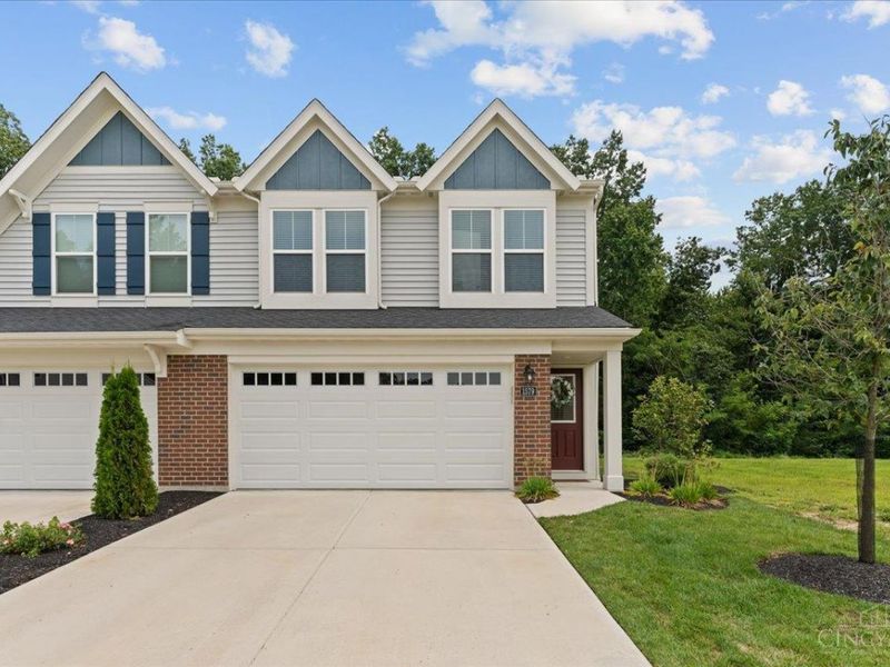 1579 Summerview Lane, Miami Township, OH 45150 Photo 2