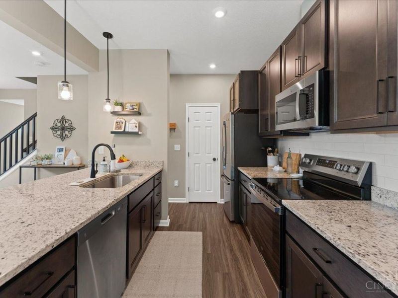 1579 Summerview Lane, Miami Township, OH 45150 Photo 8