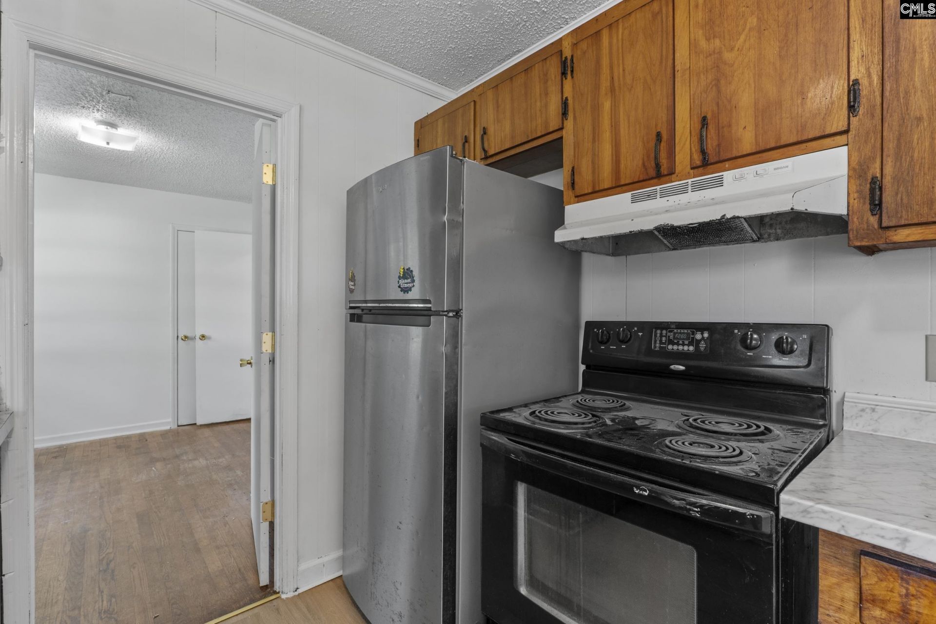 913 Mitchell Drive  Photo 6