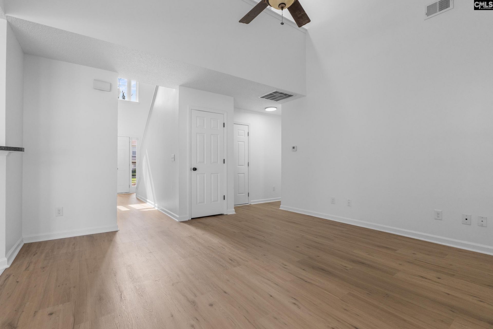 245 Loskin Lane Photo 7