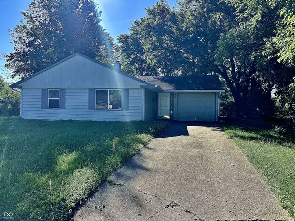 3921 Malibu Drive, Indianapolis, IN 46226