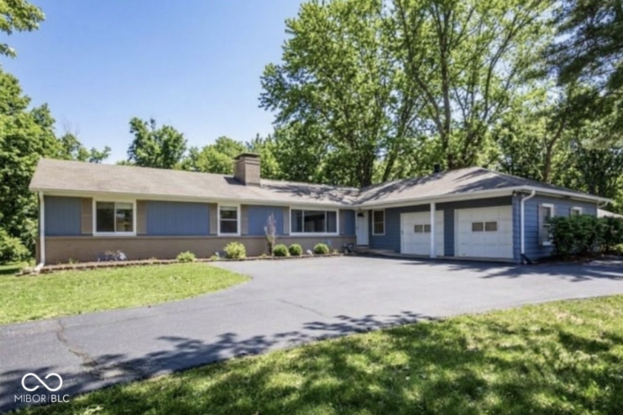 8645 El Rico Drive, Indianapolis, IN 46240 Main Photo