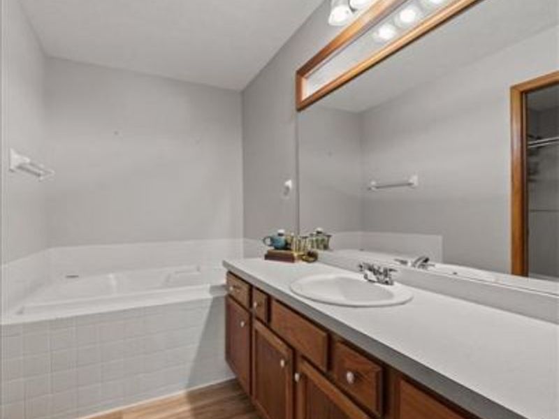 1532 Rockleigh Road, Washington Township, OH 45458 Photo 19