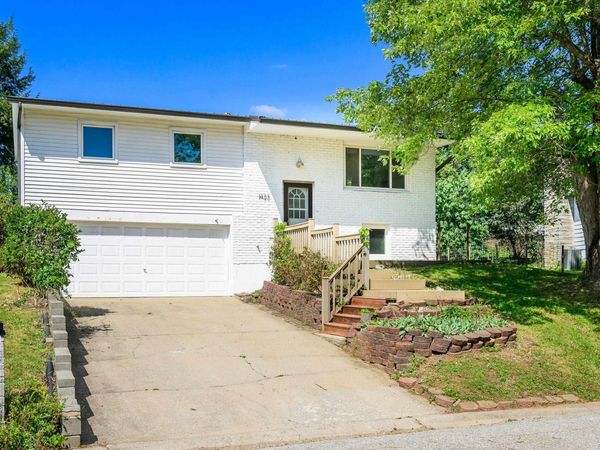 1423 E Dunstan Drive, Bloomington, IN 47401
