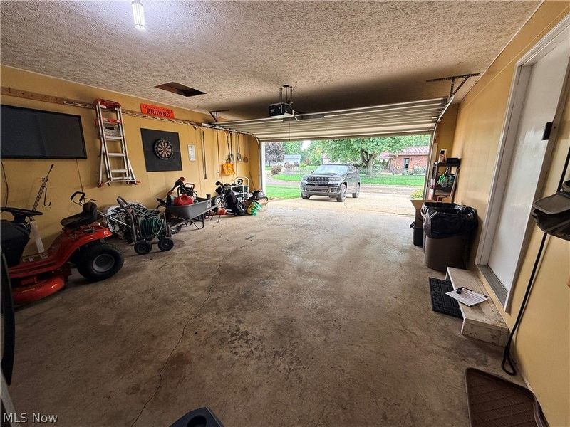 447 Rosch Court SW, New Philadelphia, OH 44663 Photo 24