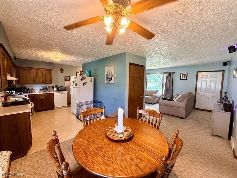 447 Rosch Court SW, New Philadelphia, OH 44663 Photo 5