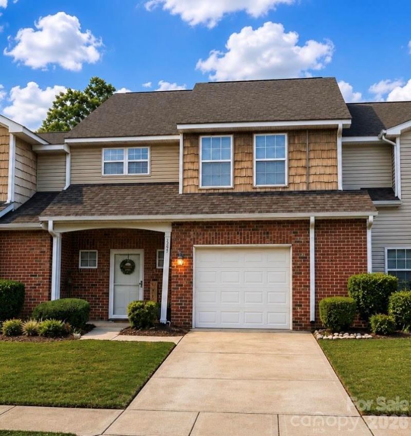 321 Valley Brook Lane Se, Concord, NC 28025 Main Photo