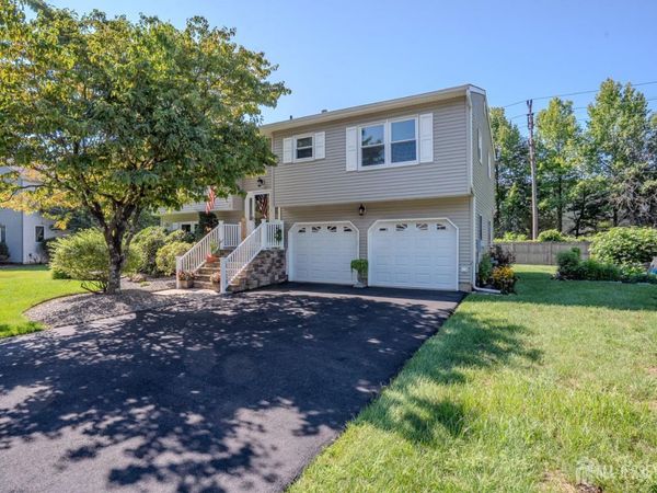 31 Pullman Loop, Dayton, NJ 08810
