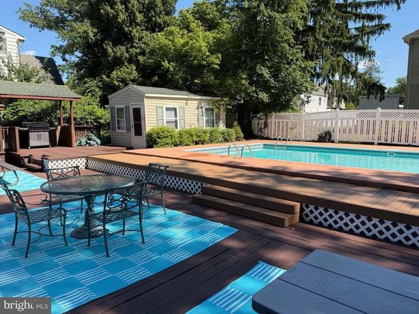 1580 BROWNSVILLE ROAD , LANGHORNE, PA 19047