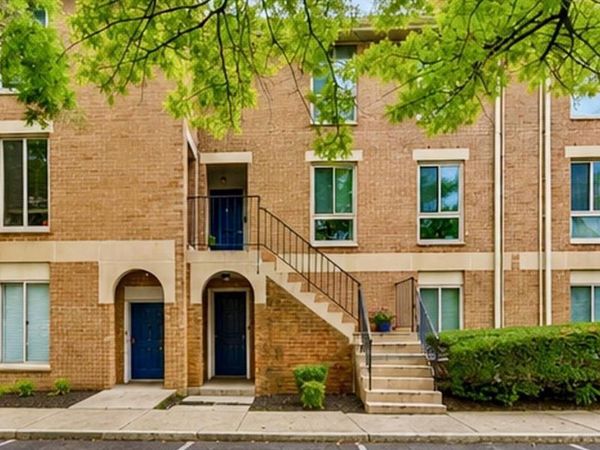 109 W CONWAY STREET, BALTIMORE, MD 21201
