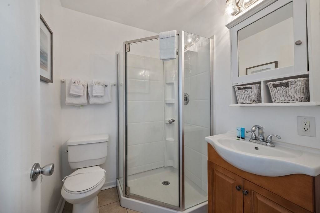 9670 Shore Dr. Photo 9