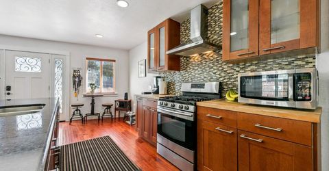 890 Tanglewood Drive, South Lake Tahoe, CA 96150 Photo