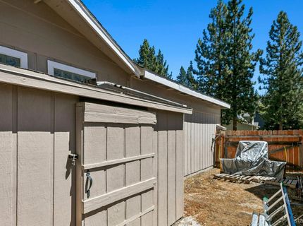 890 Tanglewood Drive, South Lake Tahoe, CA 96150 Photo