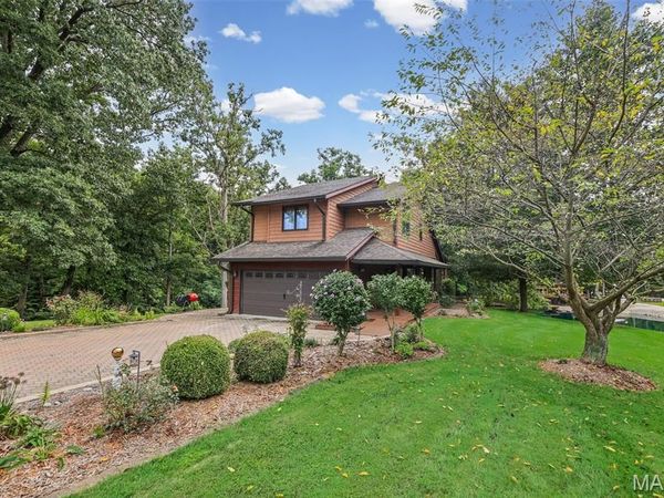 2409 Winter Lane, Godfrey, IL 62035