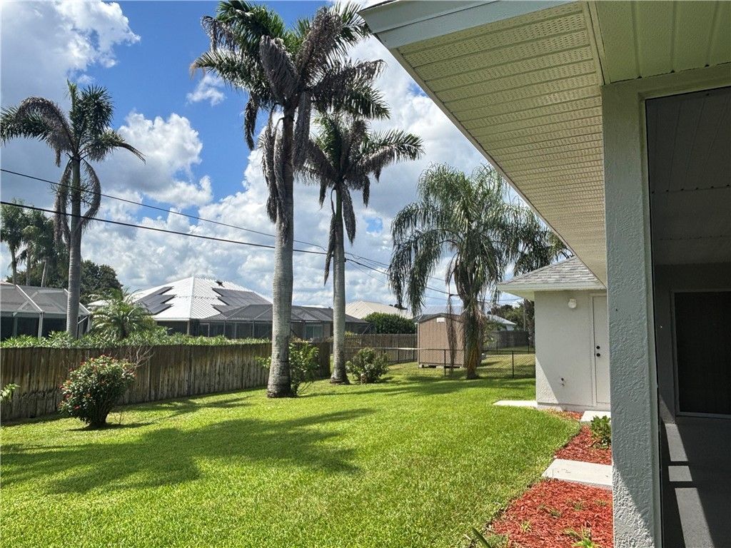 650 S Easy Street, Sebastian, FL 32958 Photo