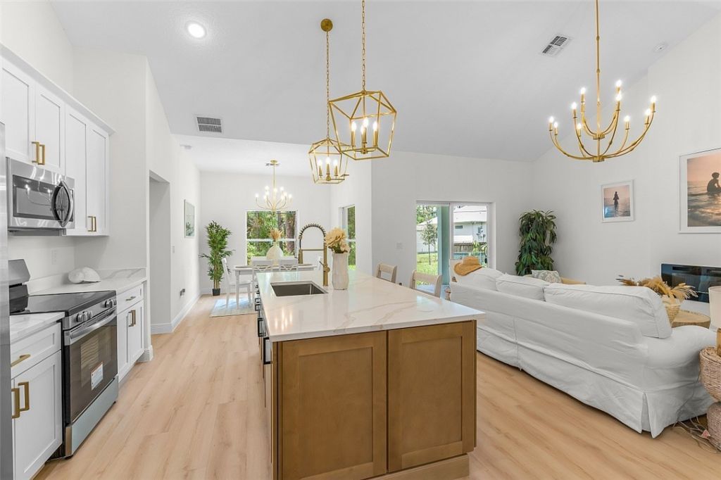 9365 107th Avenue, Vero Beach, FL 32967 Photo