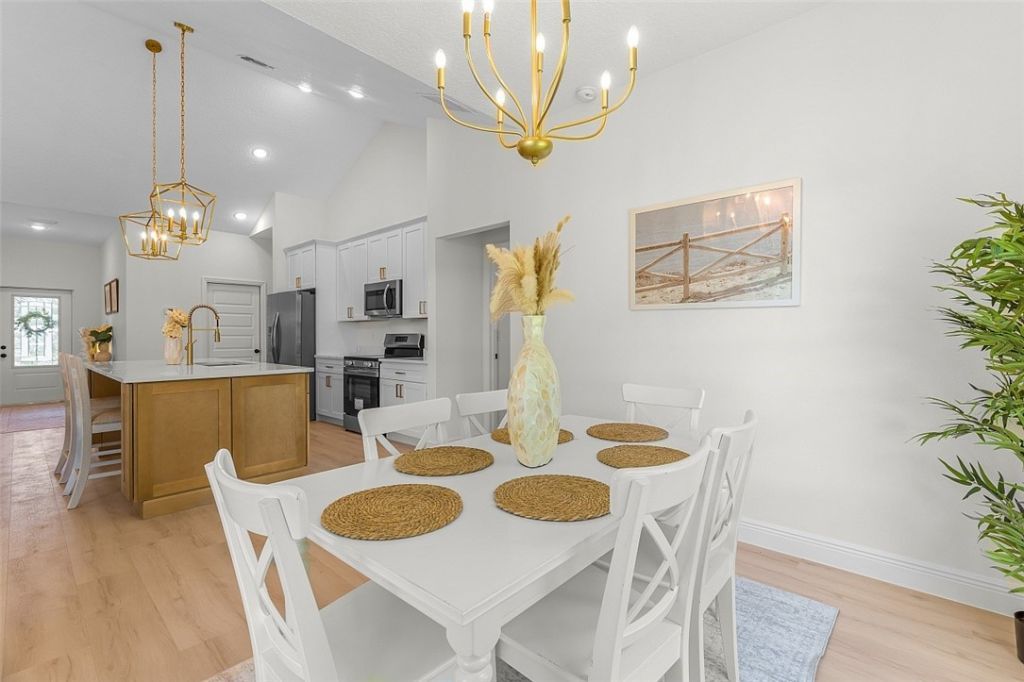 9365 107th Avenue, Vero Beach, FL 32967 Photo