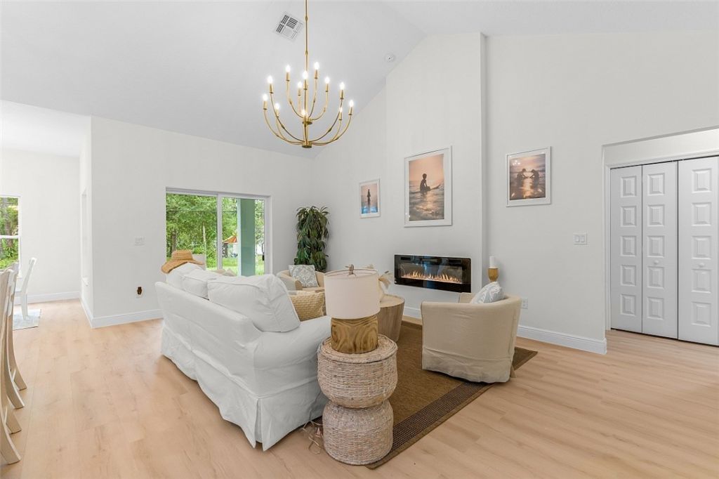 9365 107th Avenue, Vero Beach, FL 32967 Photo