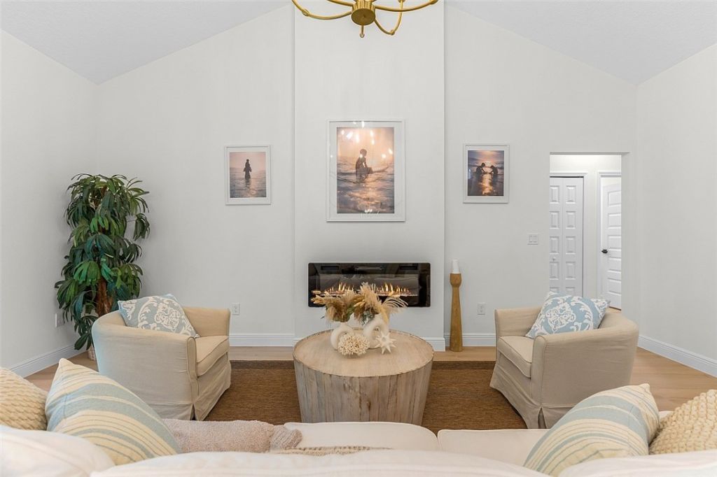9365 107th Avenue, Vero Beach, FL 32967 Photo