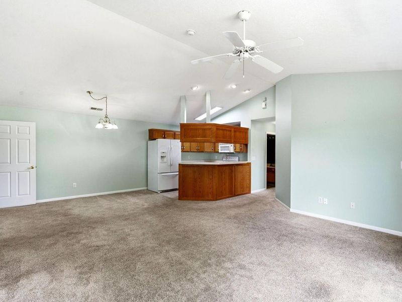 1290 Old Pond Drive , Marion, OH 43302 Photo 10