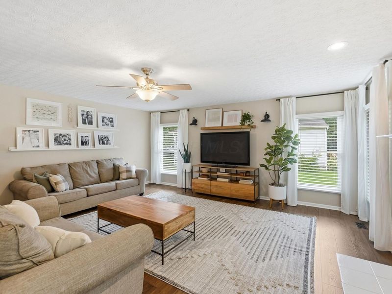 5733 Paul Talbott Circle , Grove City, OH 43123 Photo 5