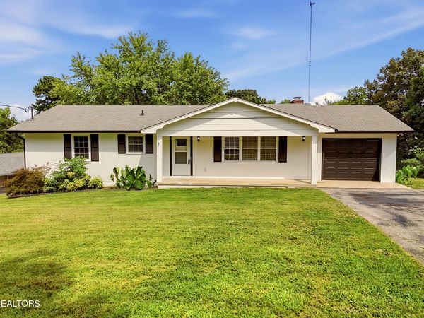 1214 Michaels Lane, Knoxville, TN 37912