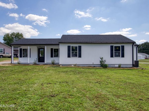 102 Love Drive, Harriman, TN 37748