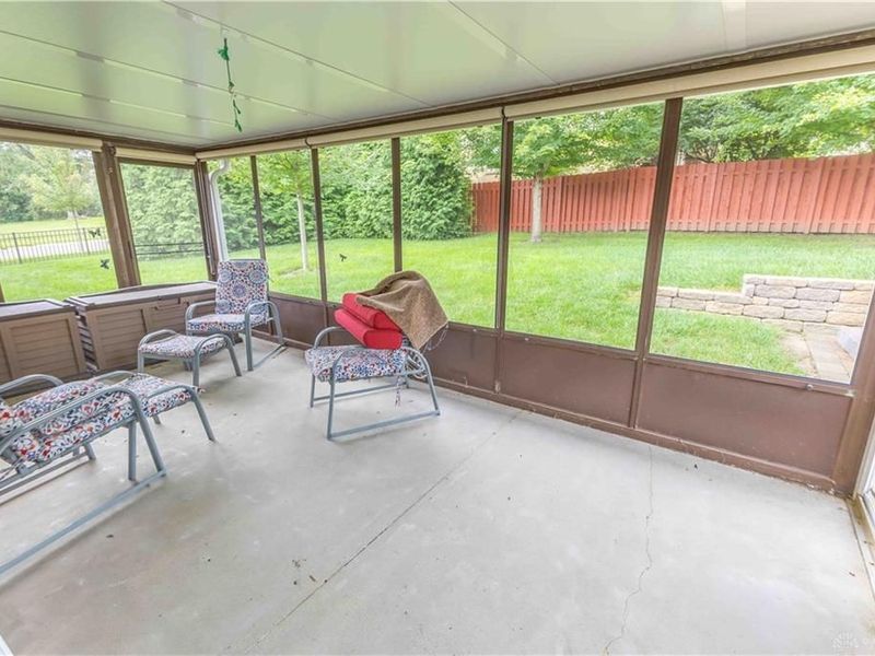1105 Sherwood Forest Drive, West Carrollton, OH 45449 Photo 18