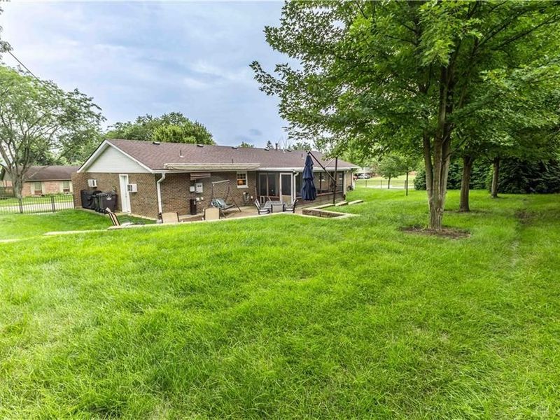 1105 Sherwood Forest Drive, West Carrollton, OH 45449 Photo 20