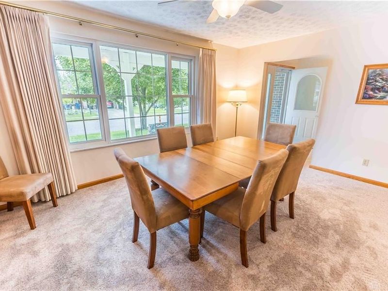 1105 Sherwood Forest Drive, West Carrollton, OH 45449 Photo 5