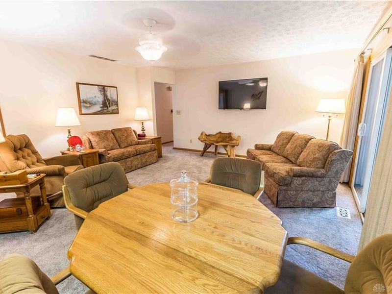 1105 Sherwood Forest Drive, West Carrollton, OH 45449 Photo 7