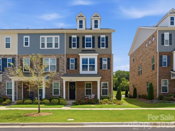 10126 Hemingway Place, Charlotte, NC 28227