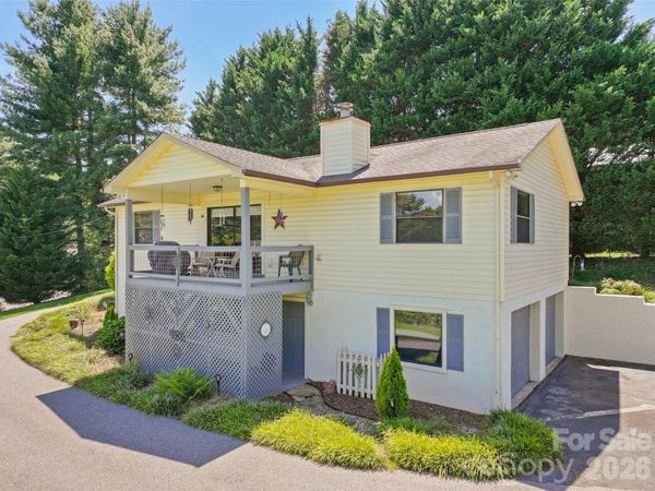 43 Thoren Court , Clyde, NC 28721