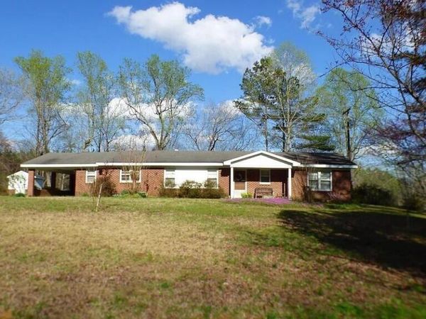 3316 E Chambers Dr., Booneville, MS 38829