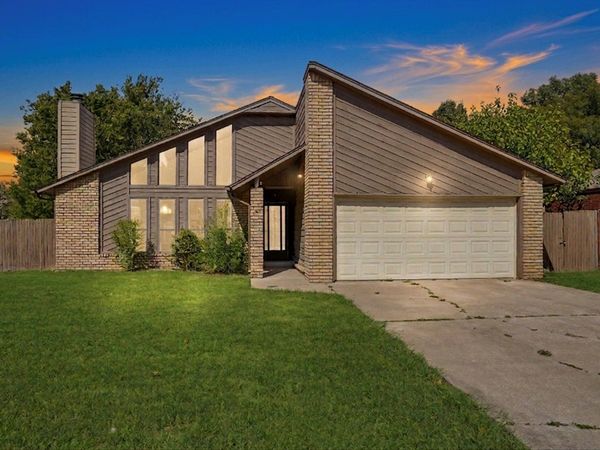 8102 N 122nd East Avenue , Owasso, OK 74055