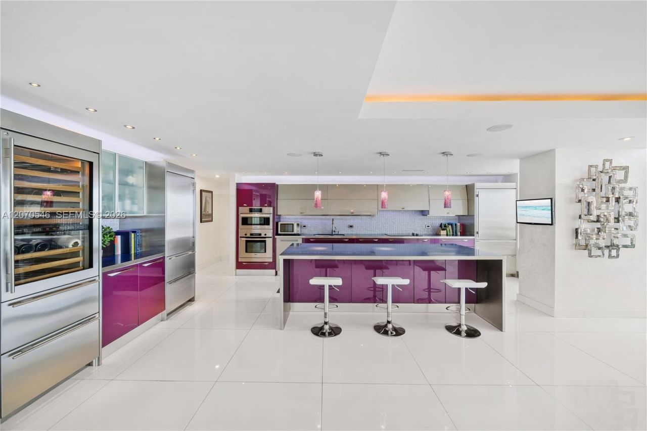 1040 Biscayne Blvd , Unit 4403, Miami, FL 33132 Photo