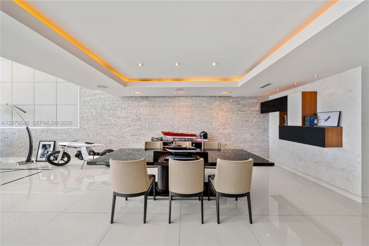 1040 Biscayne Blvd , Unit 4403, Miami, FL 33132 Photo