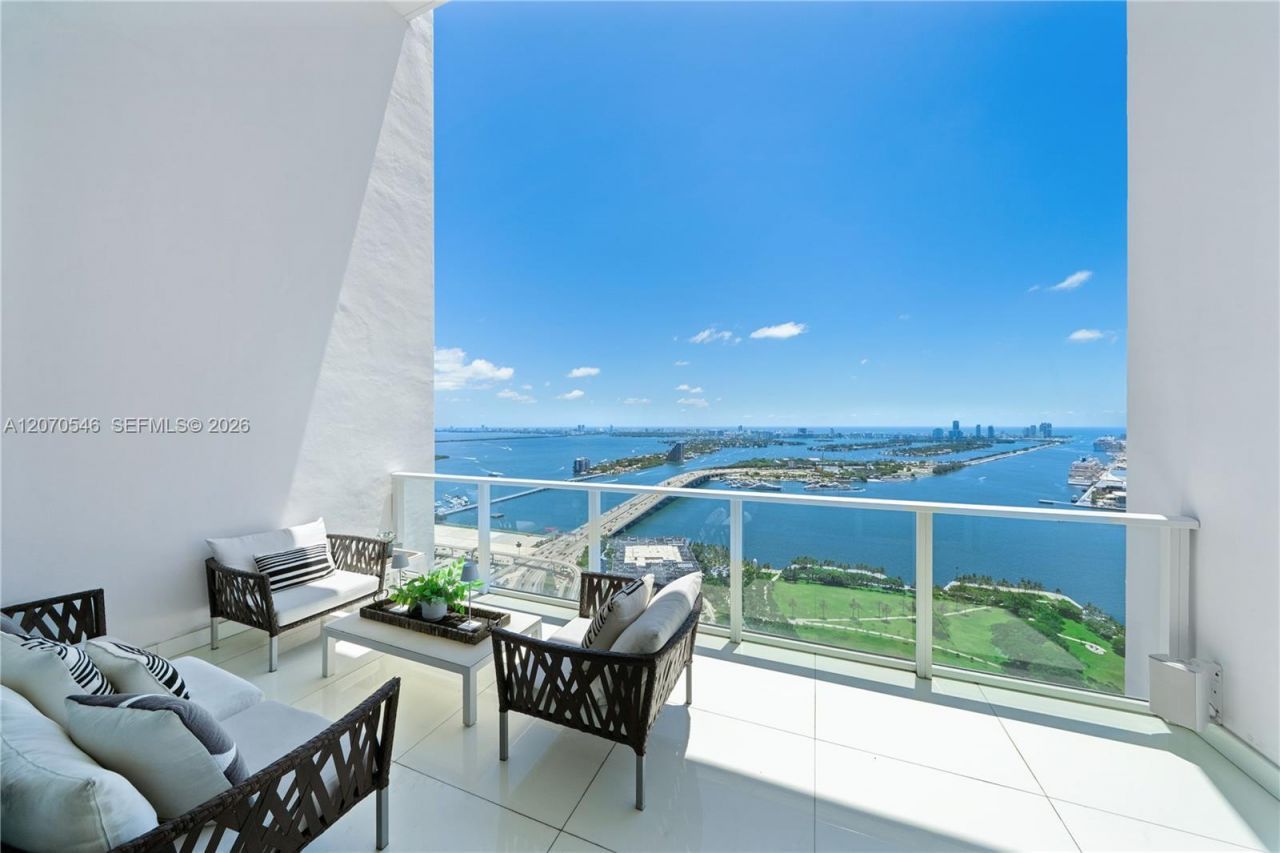 1040 Biscayne Blvd , Unit 4403, Miami, FL 33132 Photo