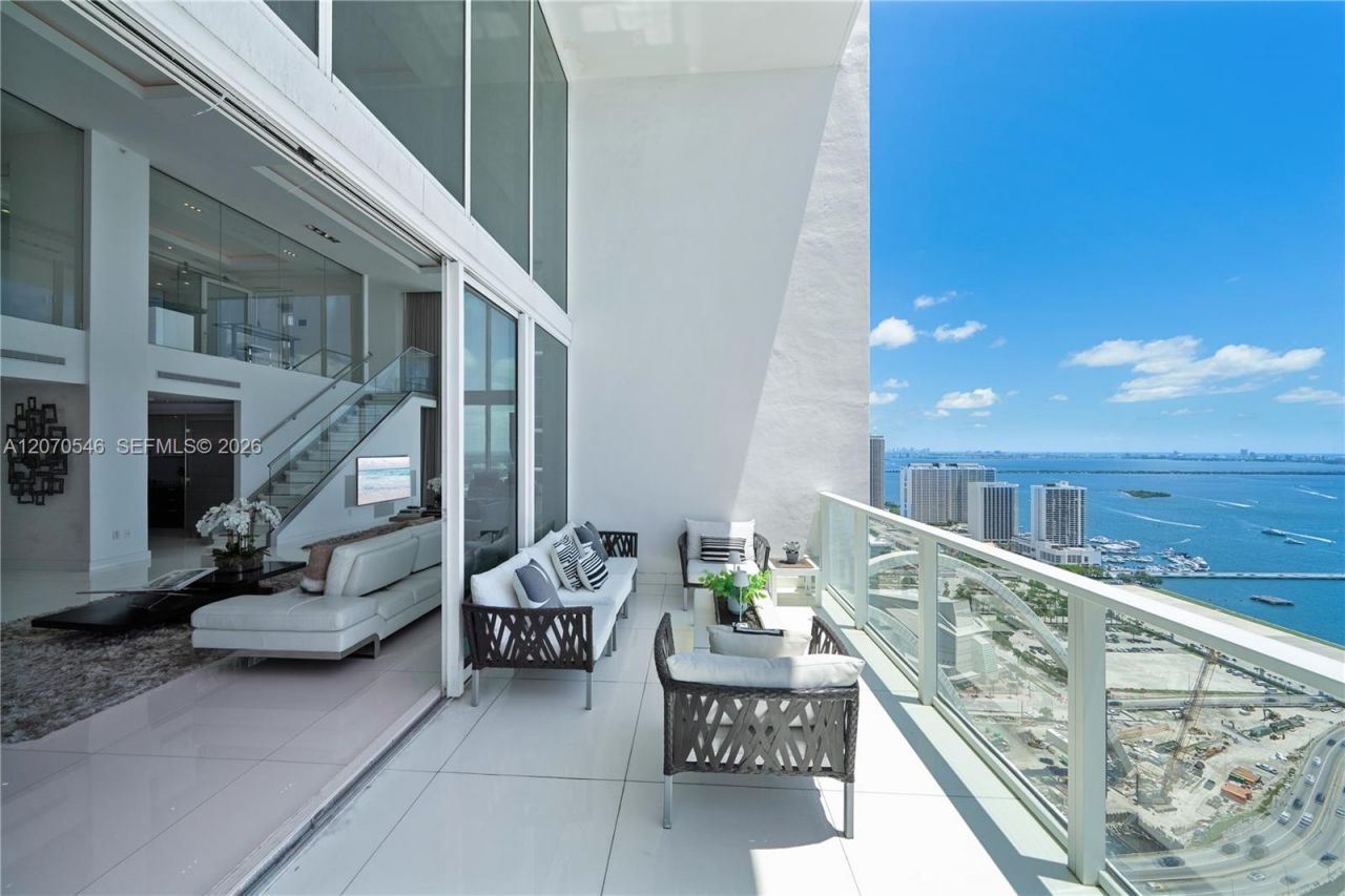 1040 Biscayne Blvd , Unit 4403, Miami, FL 33132 Photo