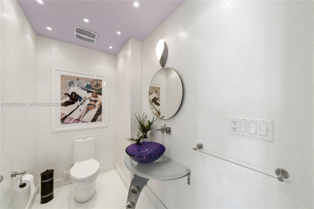 1040 Biscayne Blvd , Unit 4403, Miami, FL 33132 Photo