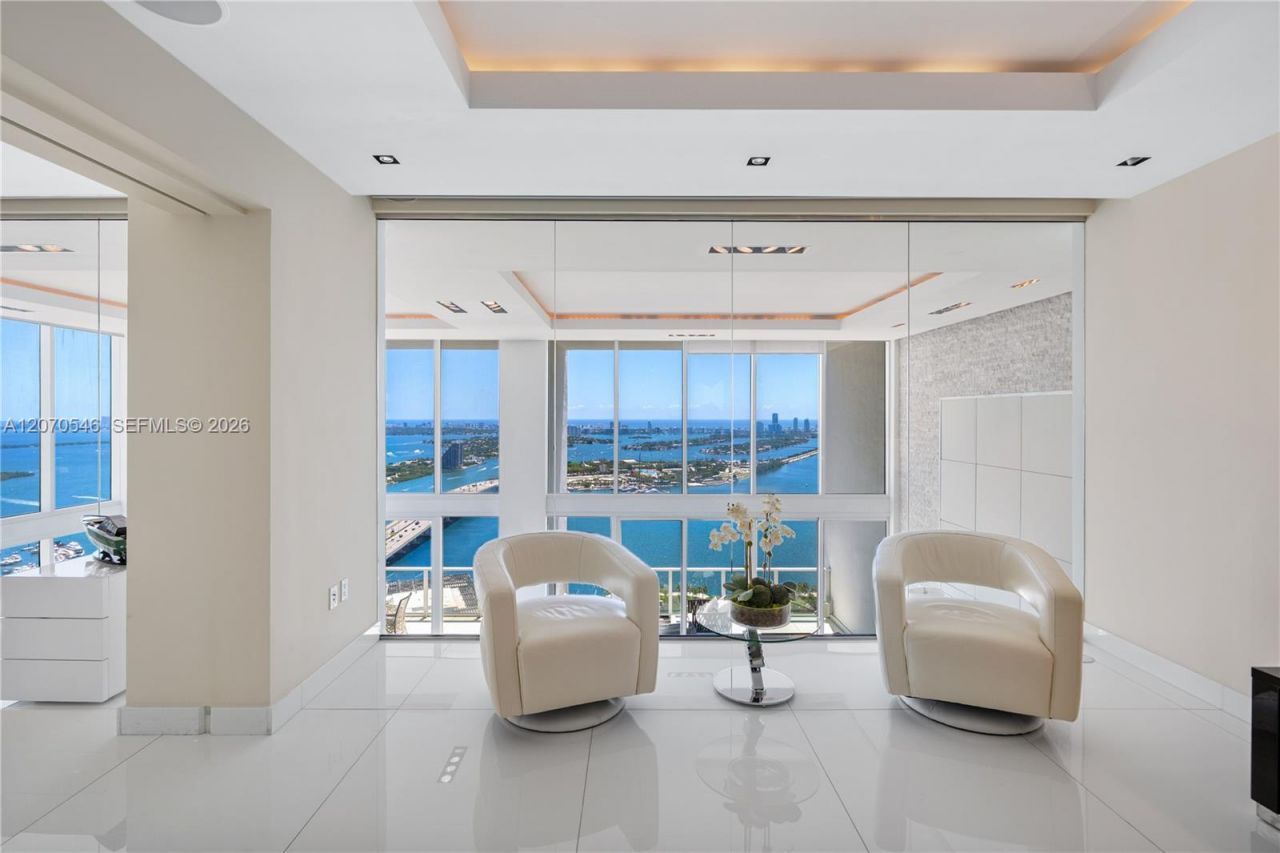 1040 Biscayne Blvd , Unit 4403, Miami, FL 33132 Photo