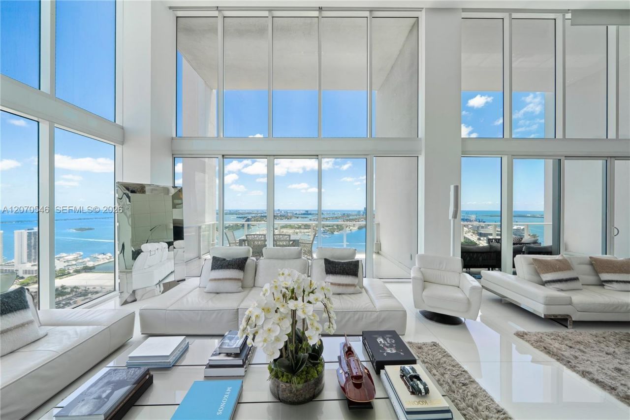 1040 Biscayne Blvd , Unit 4403, Miami, FL 33132 Photo
